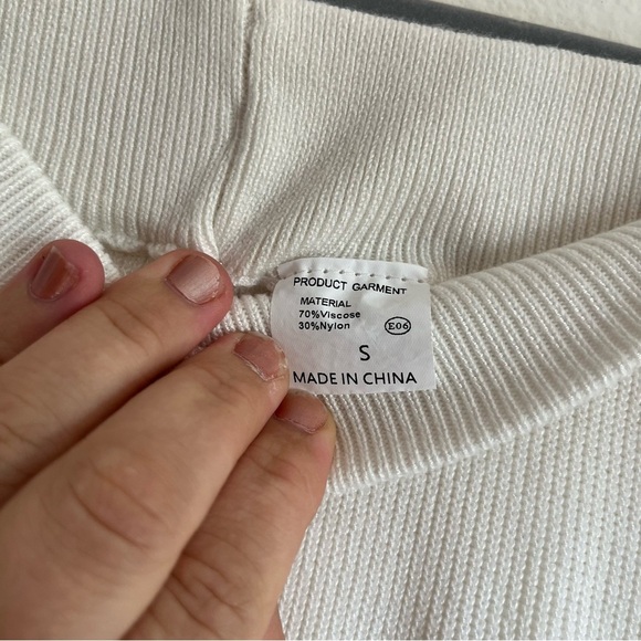 Women’s Boutique V Neck Wide / Flare Leg White Sweater Set Size Small - Picture 13 of 16